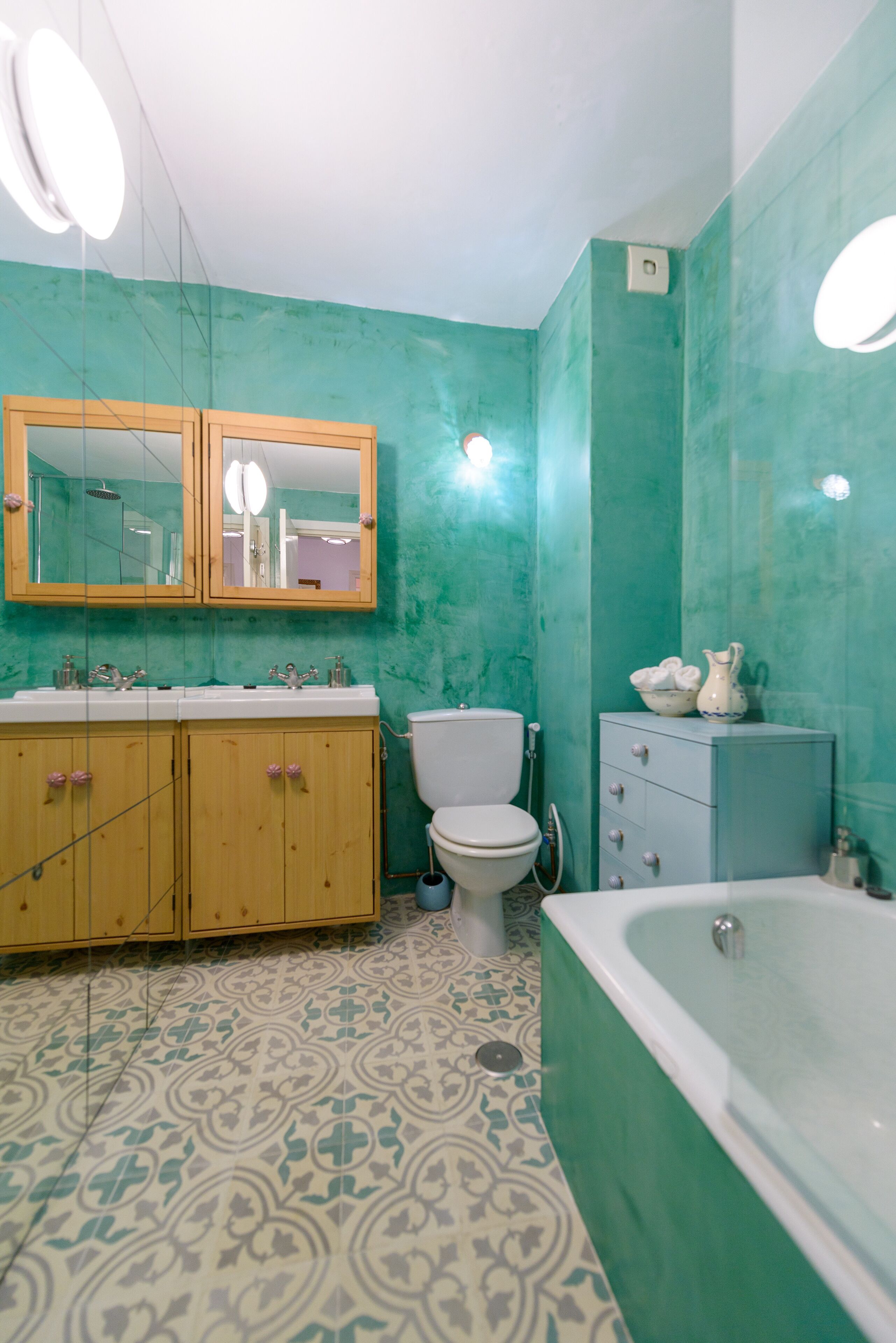 Combinazione doccia/vasca, asciugacapelli, bidet, asciugamani