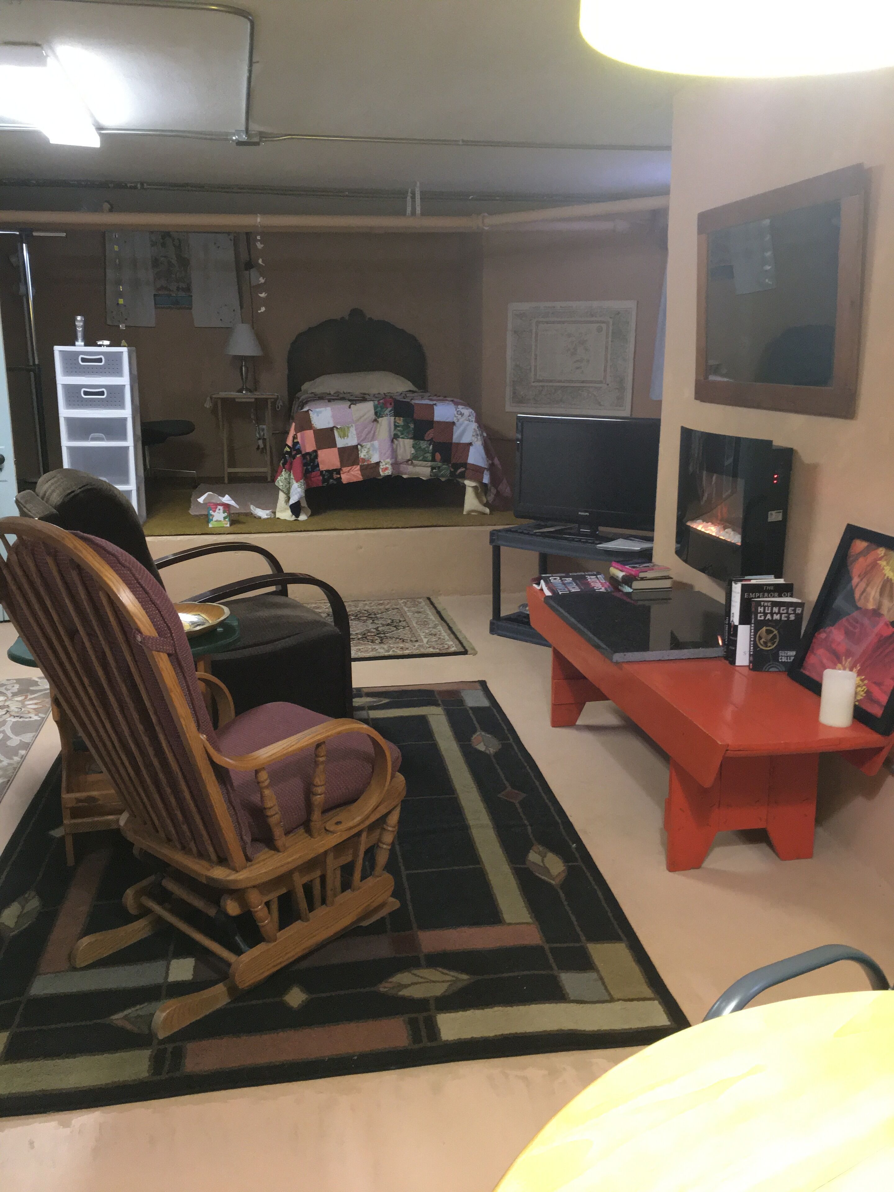 Delightful basement studio in the heart of lake country ideal for two