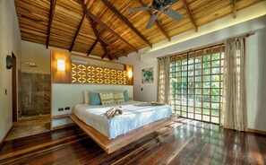 3 bedrooms, in-room safe, free WiFi