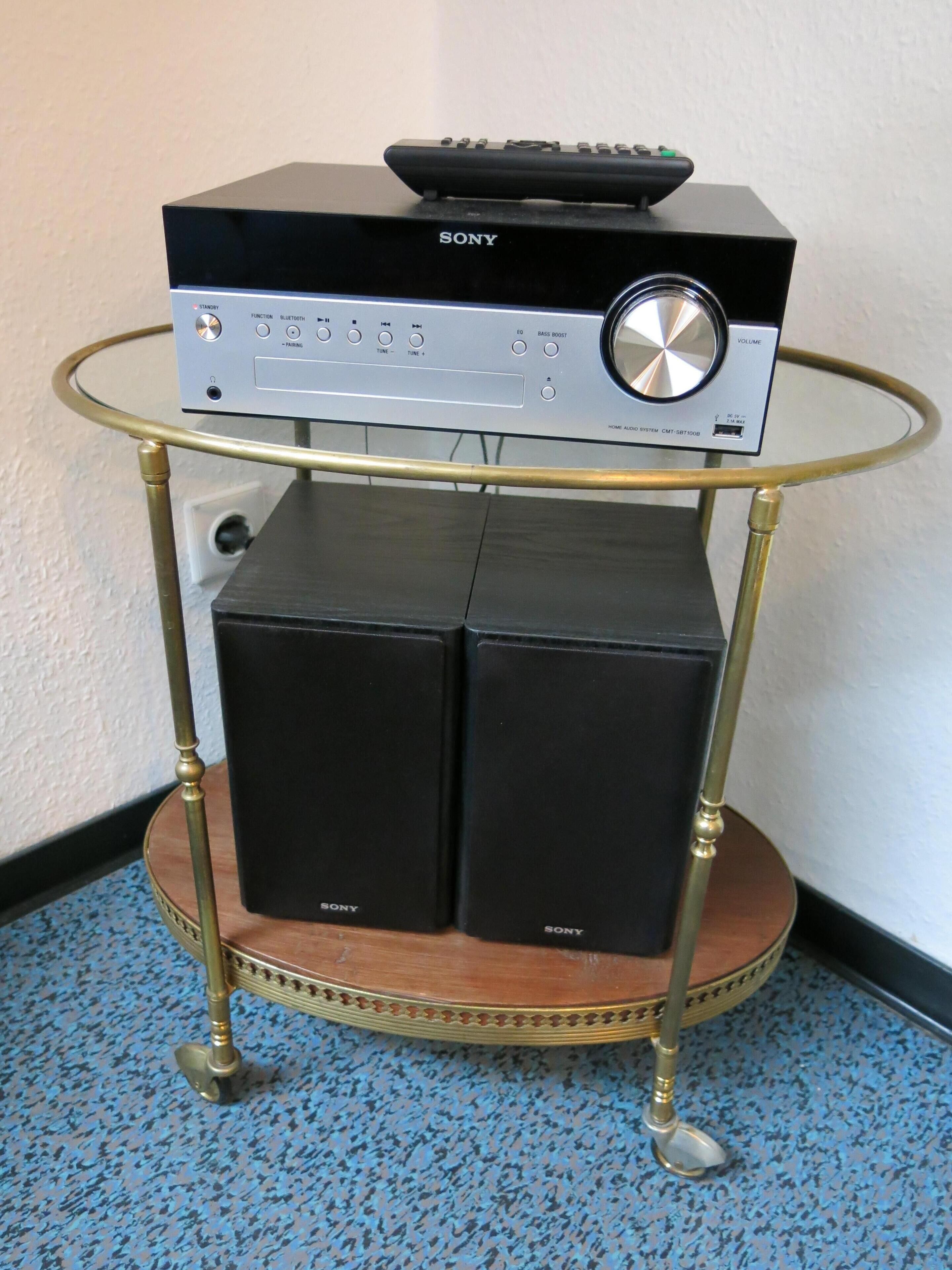 Spacious, child-friendly apartment with a great roof terrace