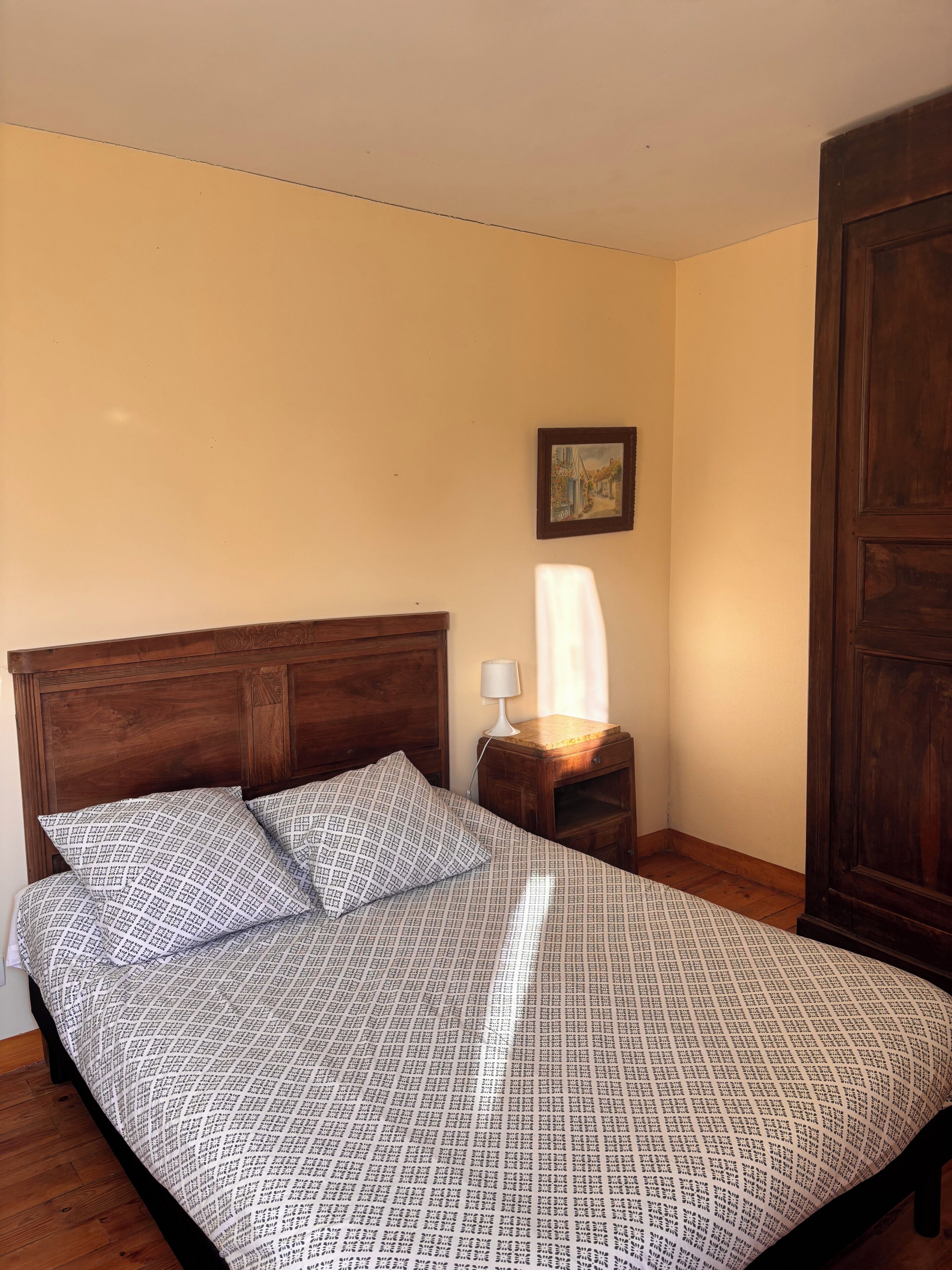 2 chambres, fer et planche à repasser, Wi-Fi gratuit