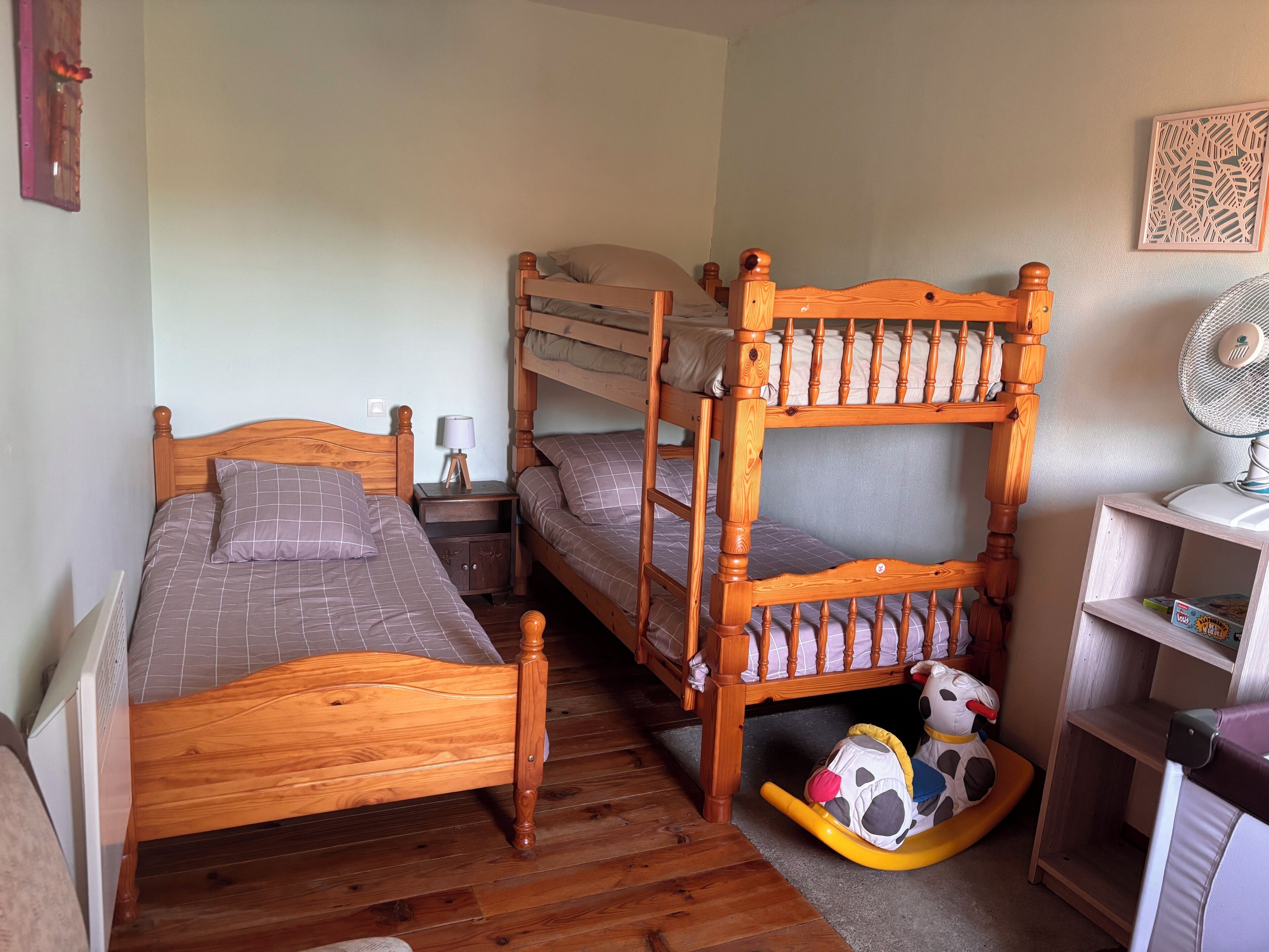 2 chambres, fer et planche à repasser, Wi-Fi gratuit