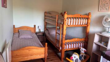 2 chambres, fer et planche à repasser, Wi-Fi gratuit