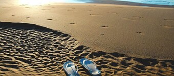 t2 + air conditioned cabin with garden 4 pers, gruissan village