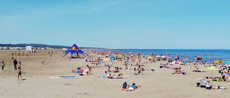 Vlak bij het strand