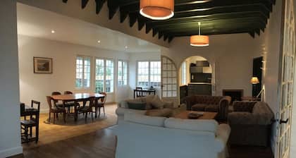 Villa Ă  Noirmoutier ( 175 m2, 11 personnes)