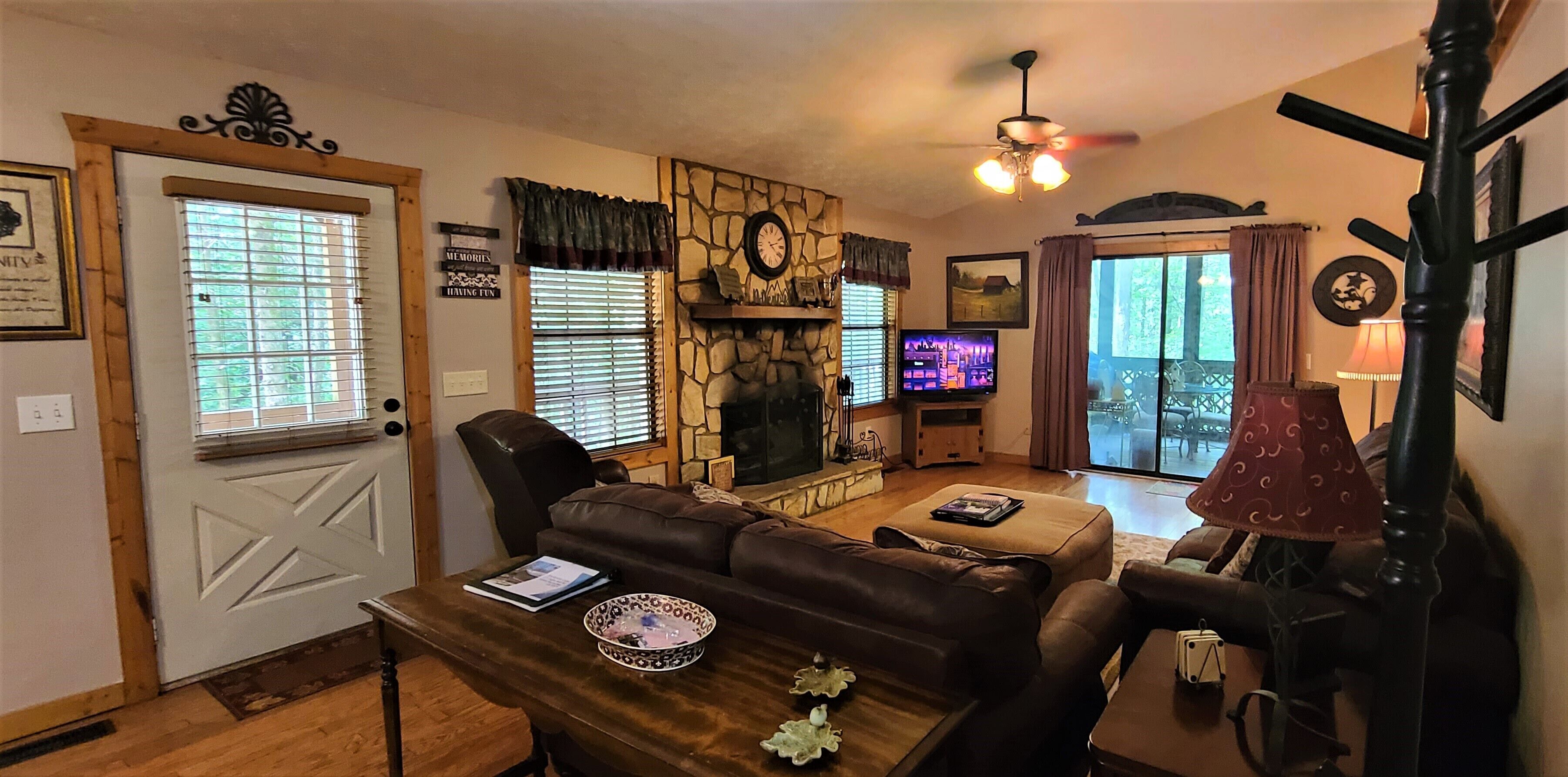 Brandywine Cabin - Screened Porch and Great Privacy