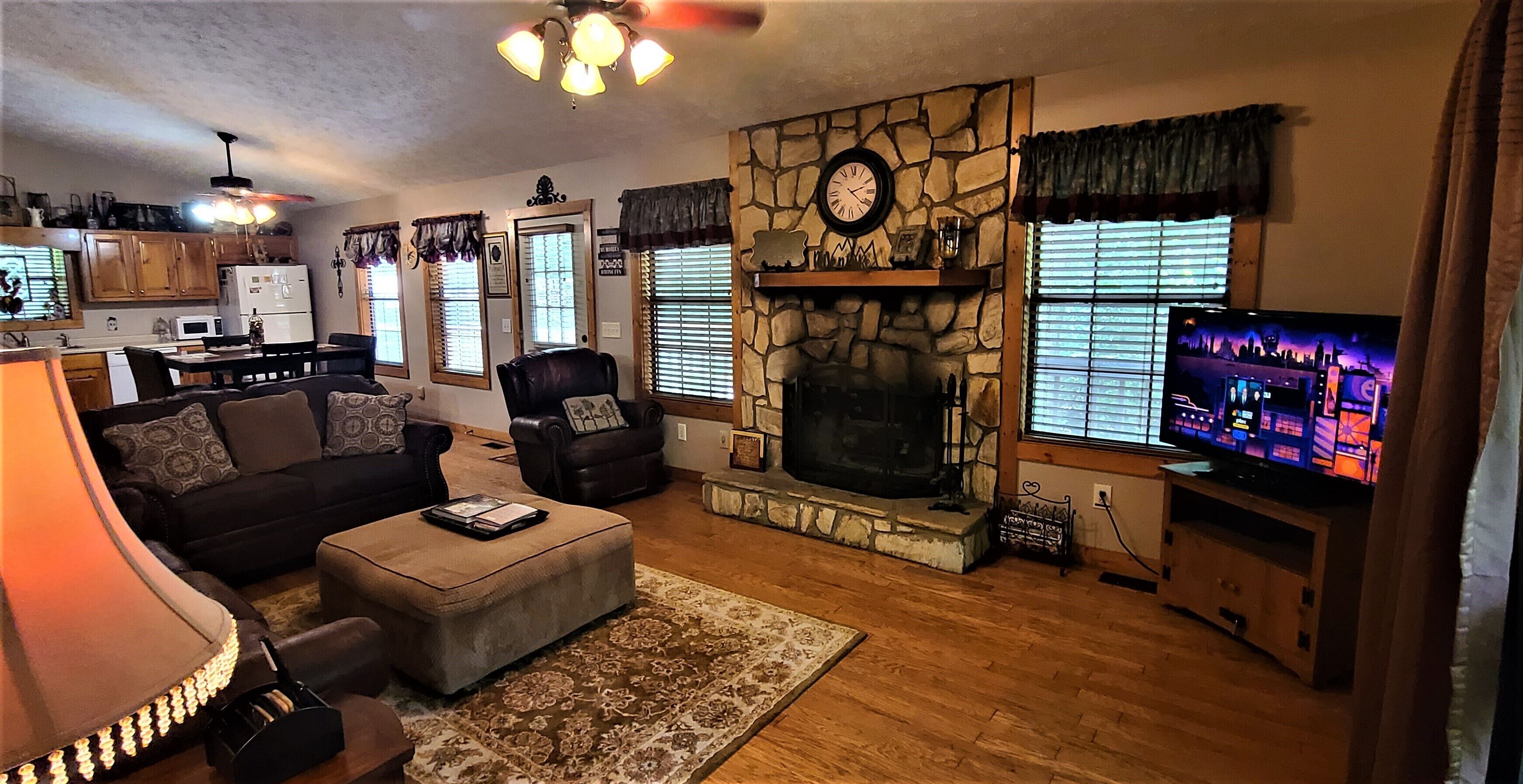Brandywine Cabin - Screened Porch and Great Privacy