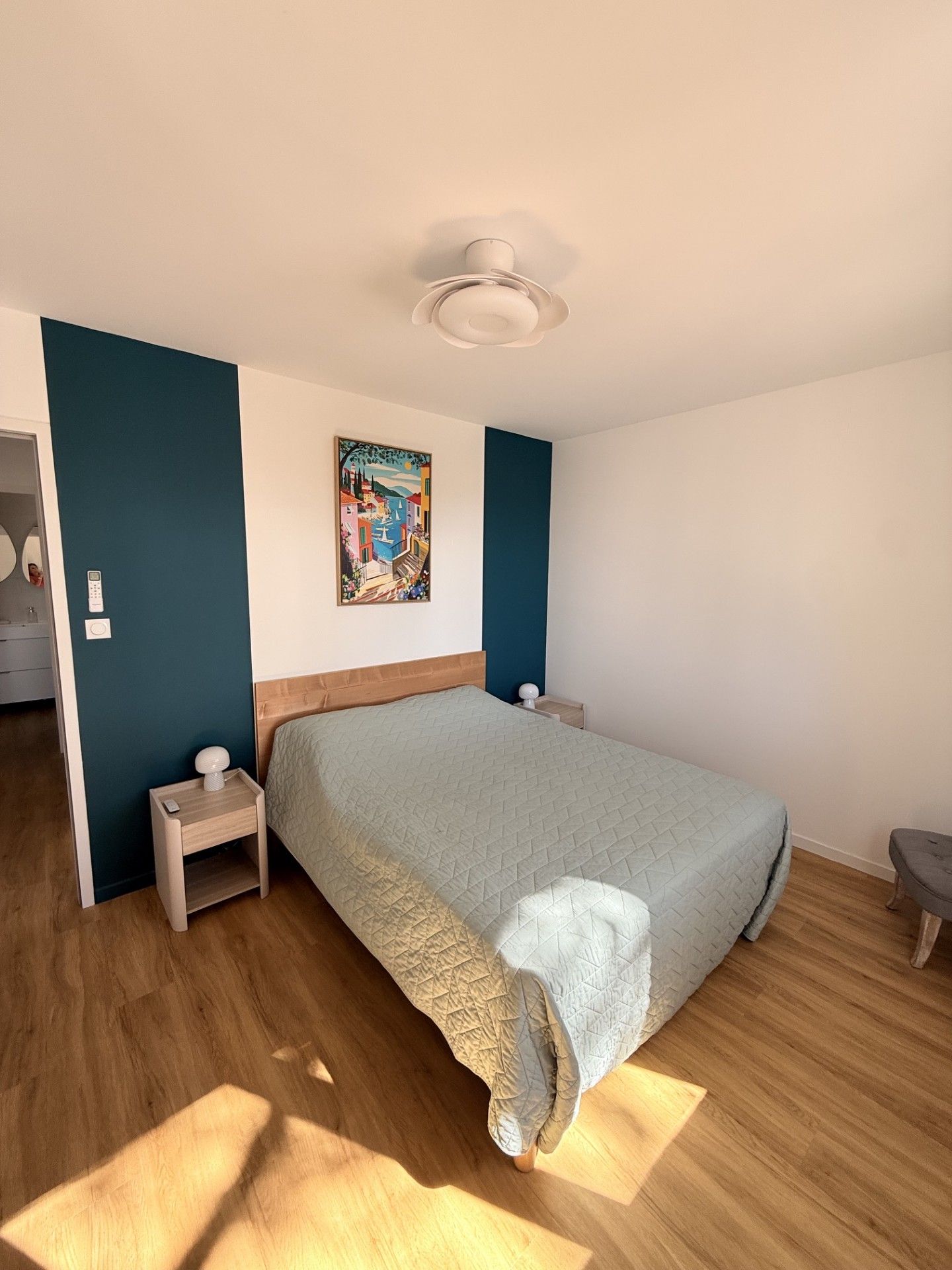 4 bedrooms, iron/ironing board, travel crib, WiFi (free)