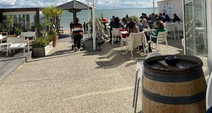 Maison 200m plage, 4 chambres , 2 salles d'eau, 8 Ă 9 pers Tranche s/Mer 85360