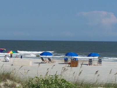 Sea Cloisters on Hilton Head, Upper Floor Condo with Fabulous Ocean Views!