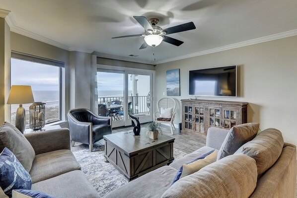 TV, DVD player, books, stereo