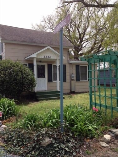 Perfect Chincoteague Home for your small family getaway