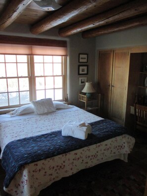 3 chambres, fer et planche à repasser, Wi-Fi gratuit, draps fournis