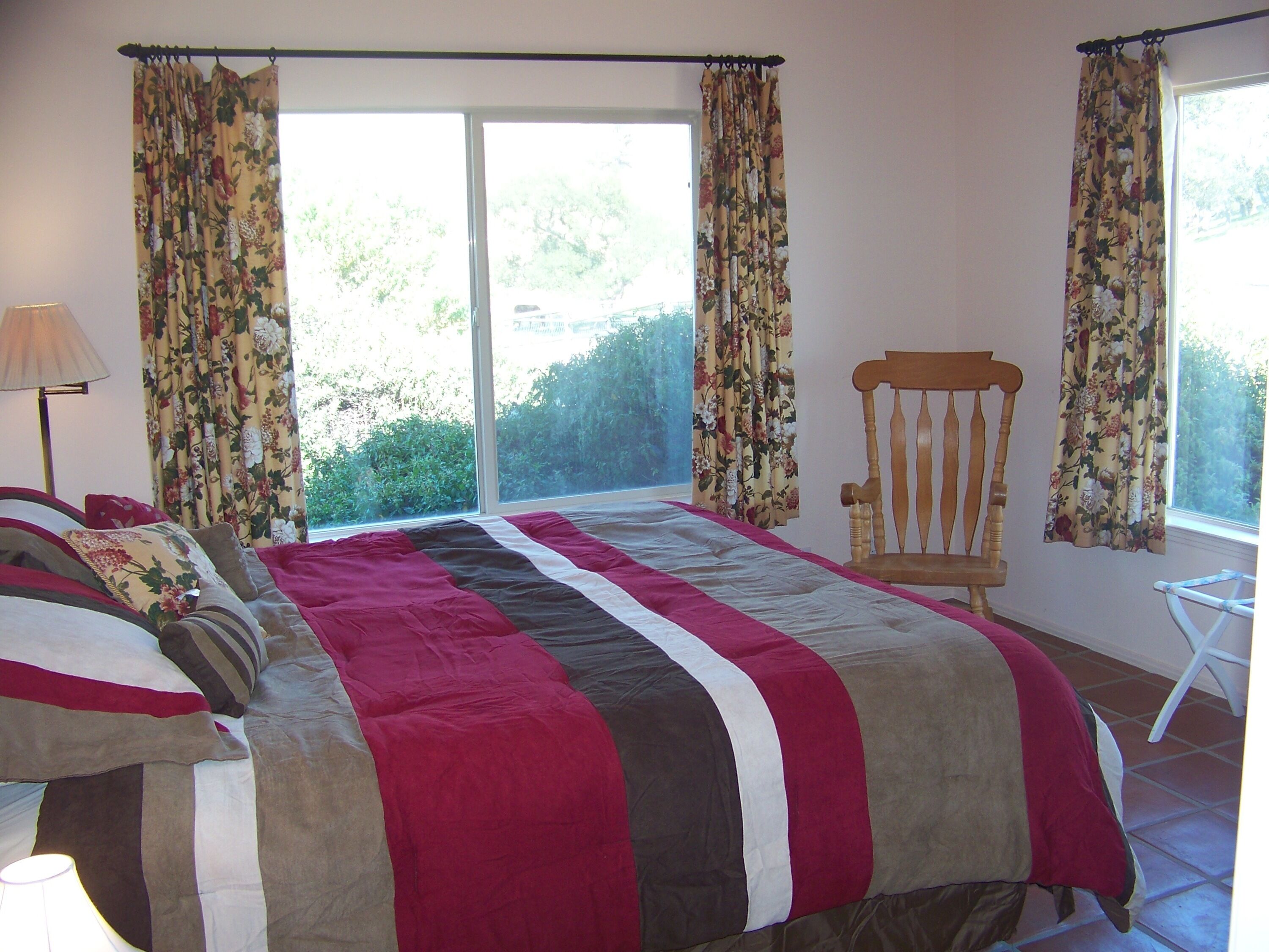 Lupine Ranch - Wine Country Guest House