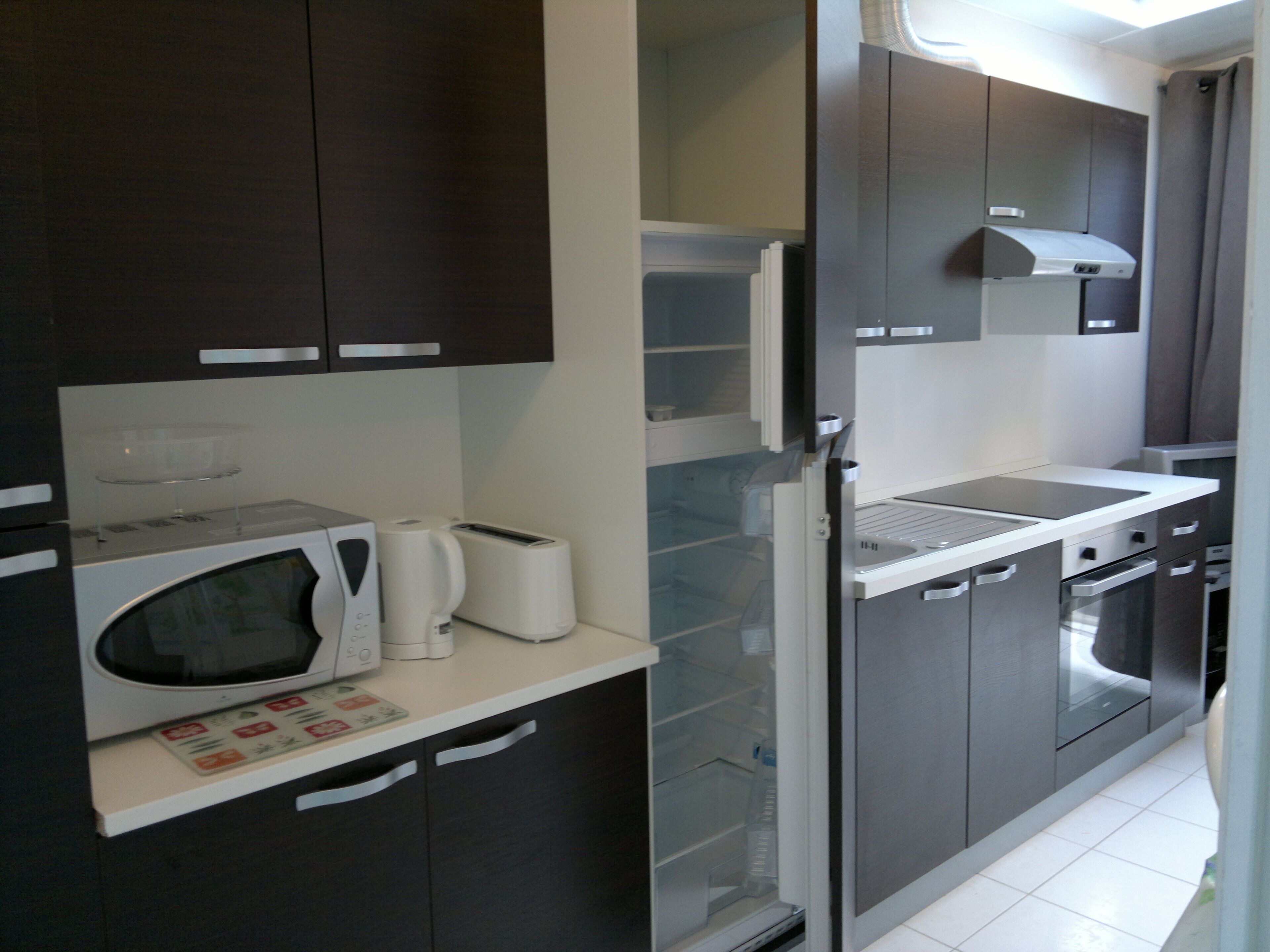 T2 apartment with terrace 250 m from the beach - (H)