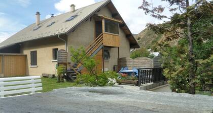 Appt dans village calme, classé 3 étoiles, tt confort, à 8km de Serre Chevalier