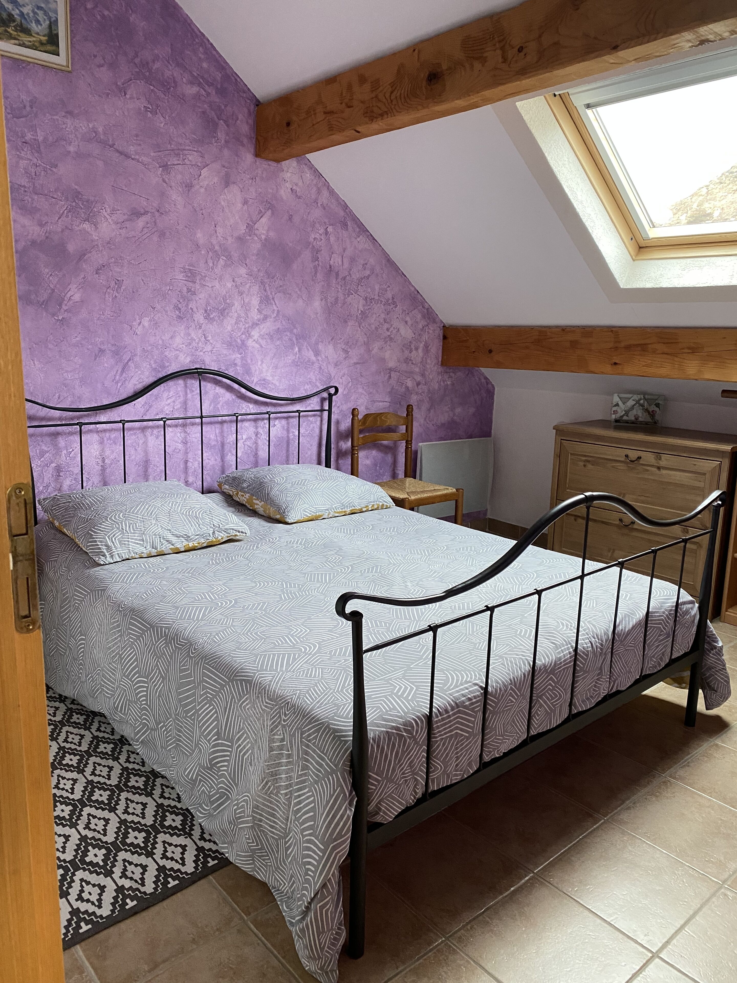 1 chambre, fer et planche à repasser, lit parapluie, Wi-Fi gratuit