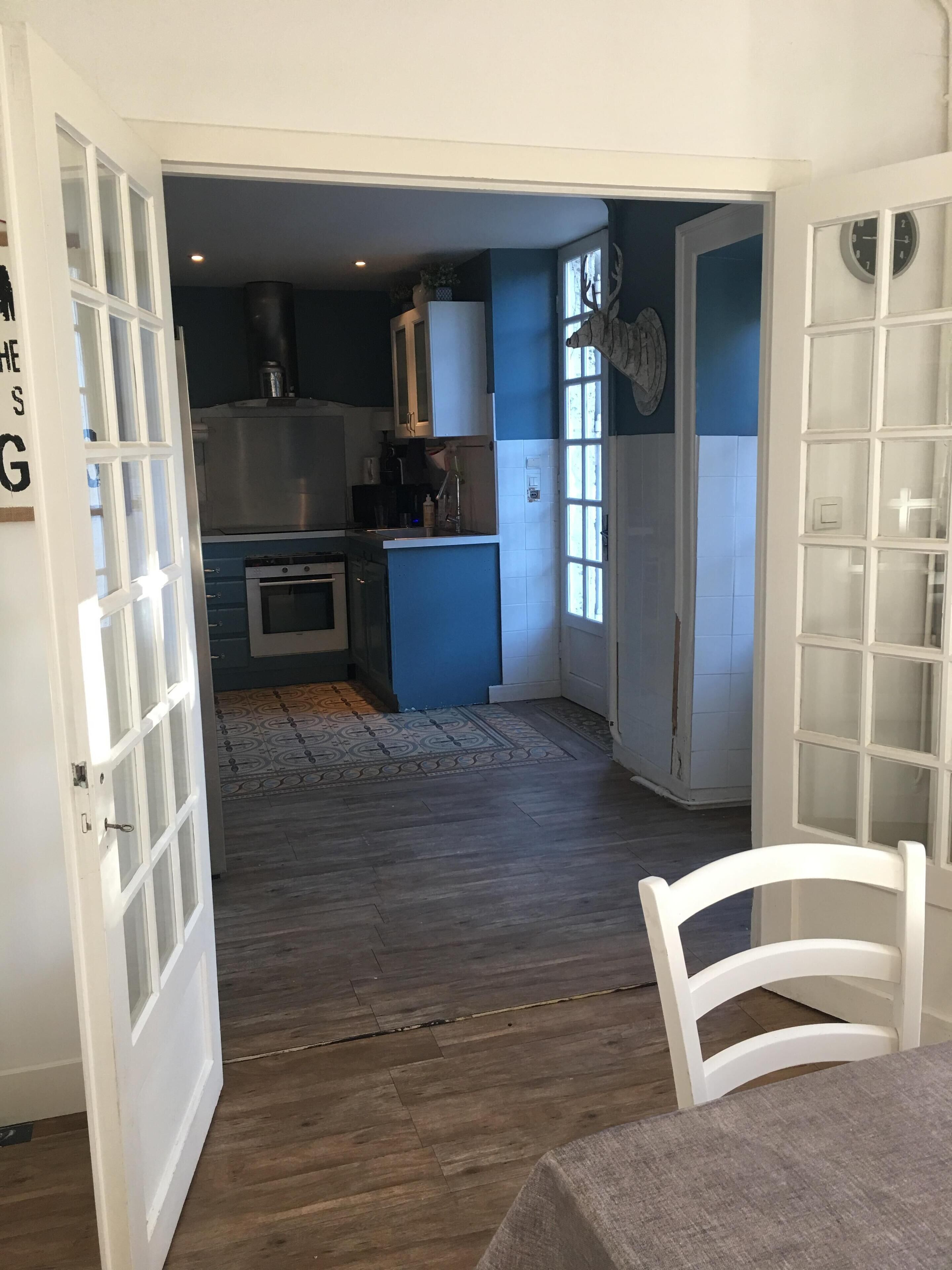 CHEVERNY. Large house 8 people (4 bedrooms) with garden