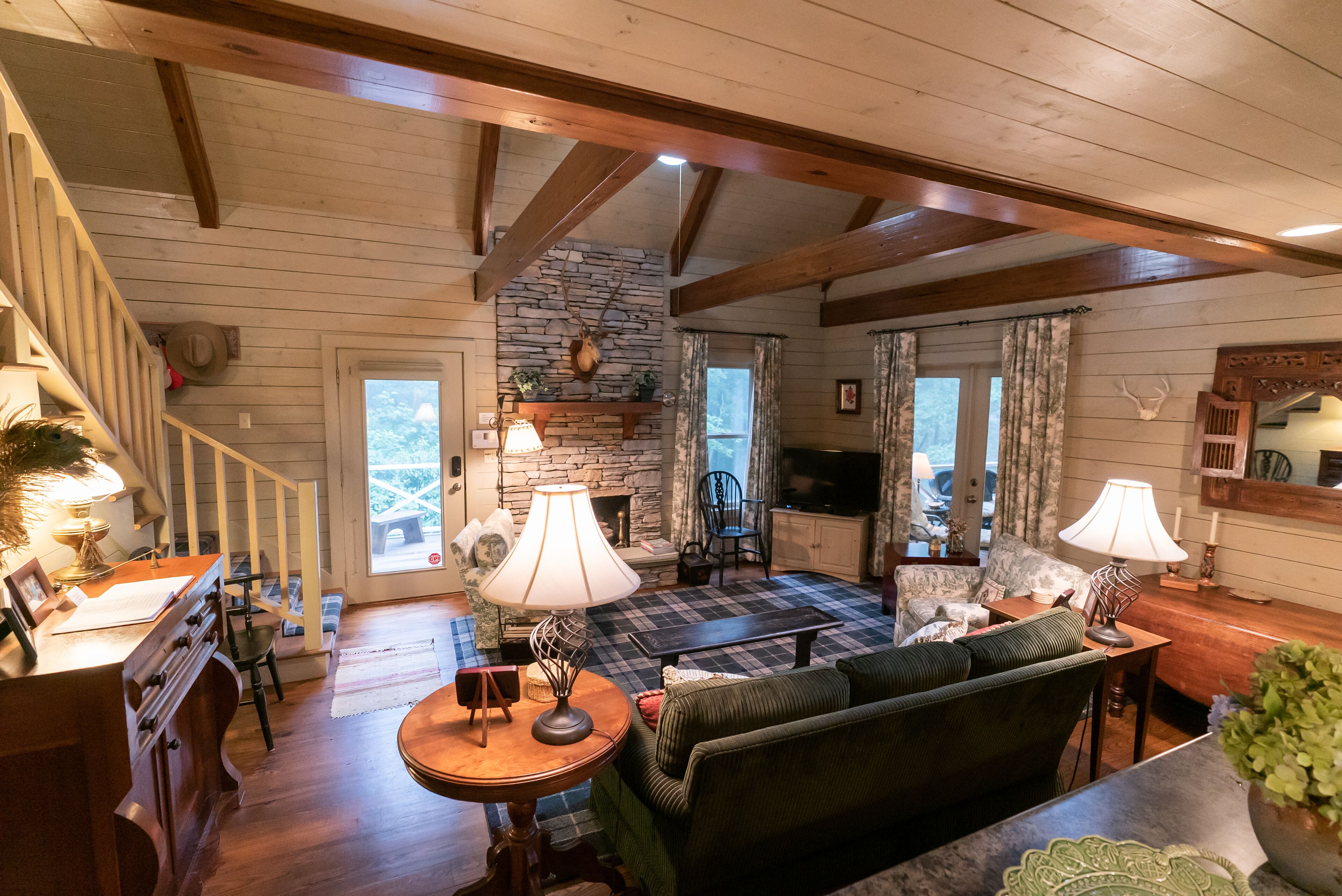 Gorgeous Saluda Mountain Home