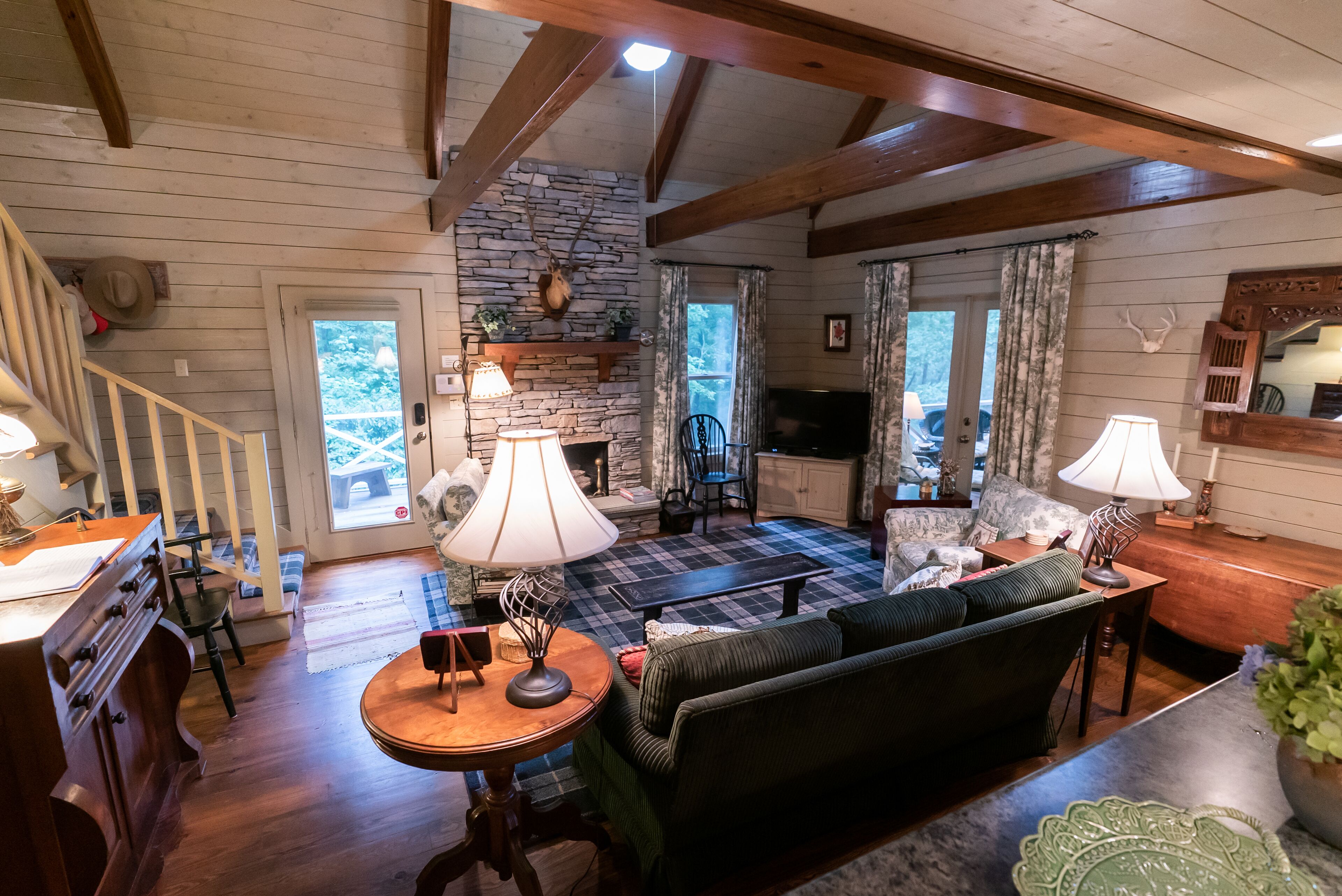 Gorgeous Saluda Mountain Home