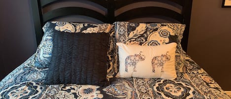 1 chambre, fer et planche à repasser, Wi-Fi, draps fournis