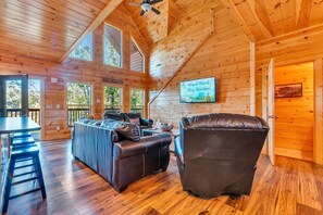 Video games, foosball - ​🎉 TWO SIDE BY SIDE  POOL CABINS 👙 2 GAME ROOMS  🕹️ 2 INDOOR POOLS 📽️ THEATER (Sevierville)
