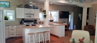 Family retreat close to Lake Maxinkuckee, Culver Academies, Golf, & Restaurants