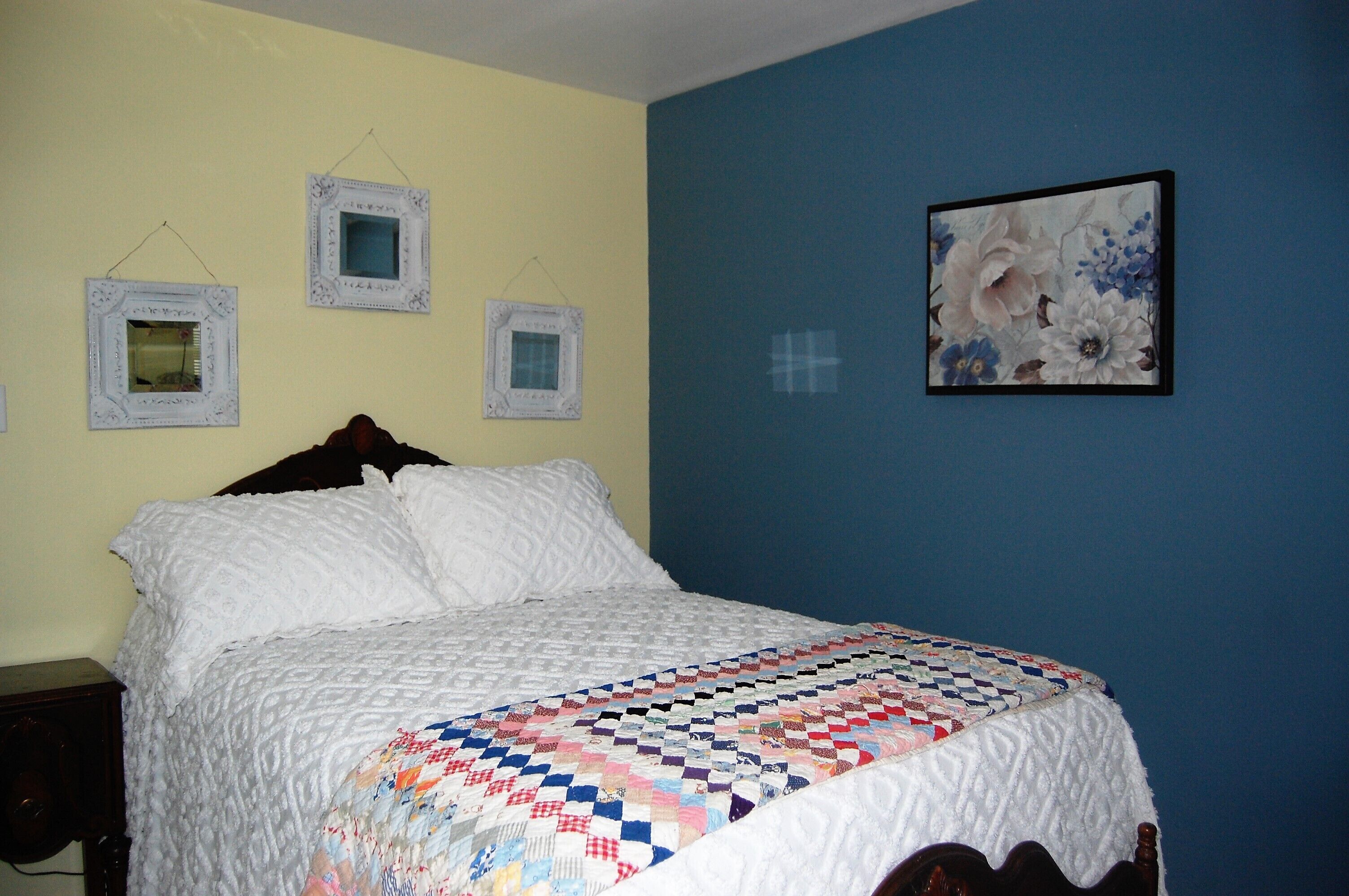 Circle P Cabins  - First Monday Trade Days - Now with 3 cabins on 3 acres