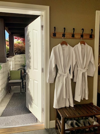 Interior. Bear Mountain getaway
