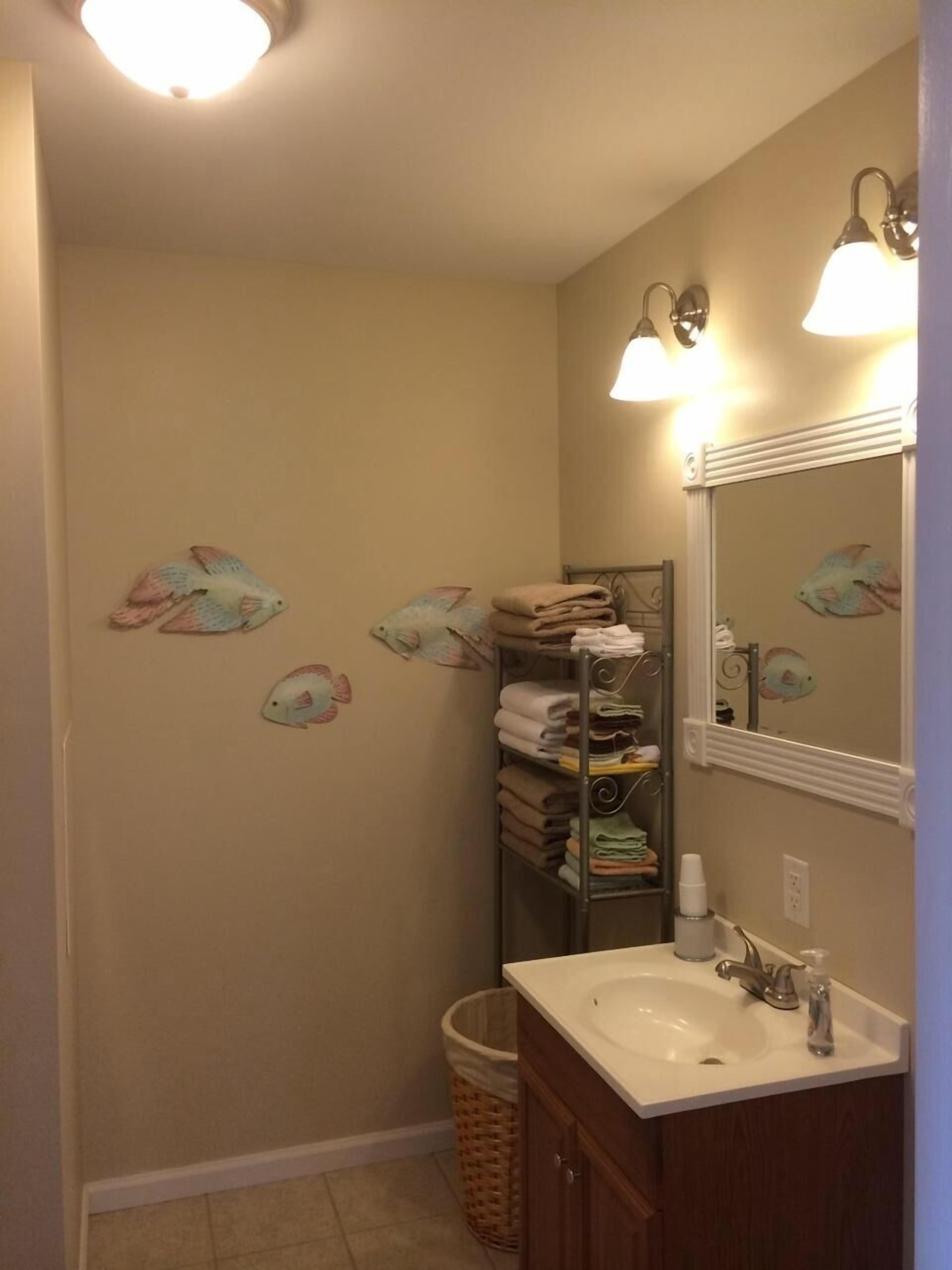 Doccia, asciugacapelli, asciugamani, sapone