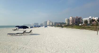 True Happiness In Paradise! Close To Everything! Heated Pool!