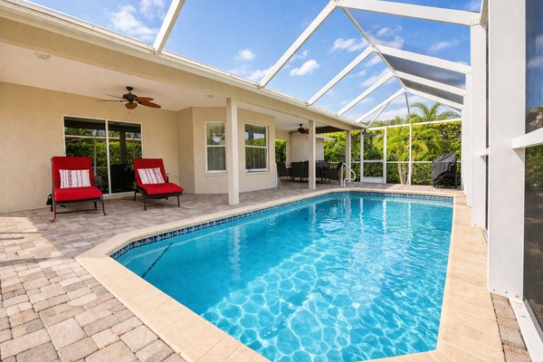 Who's up for a dip in the heated pool?