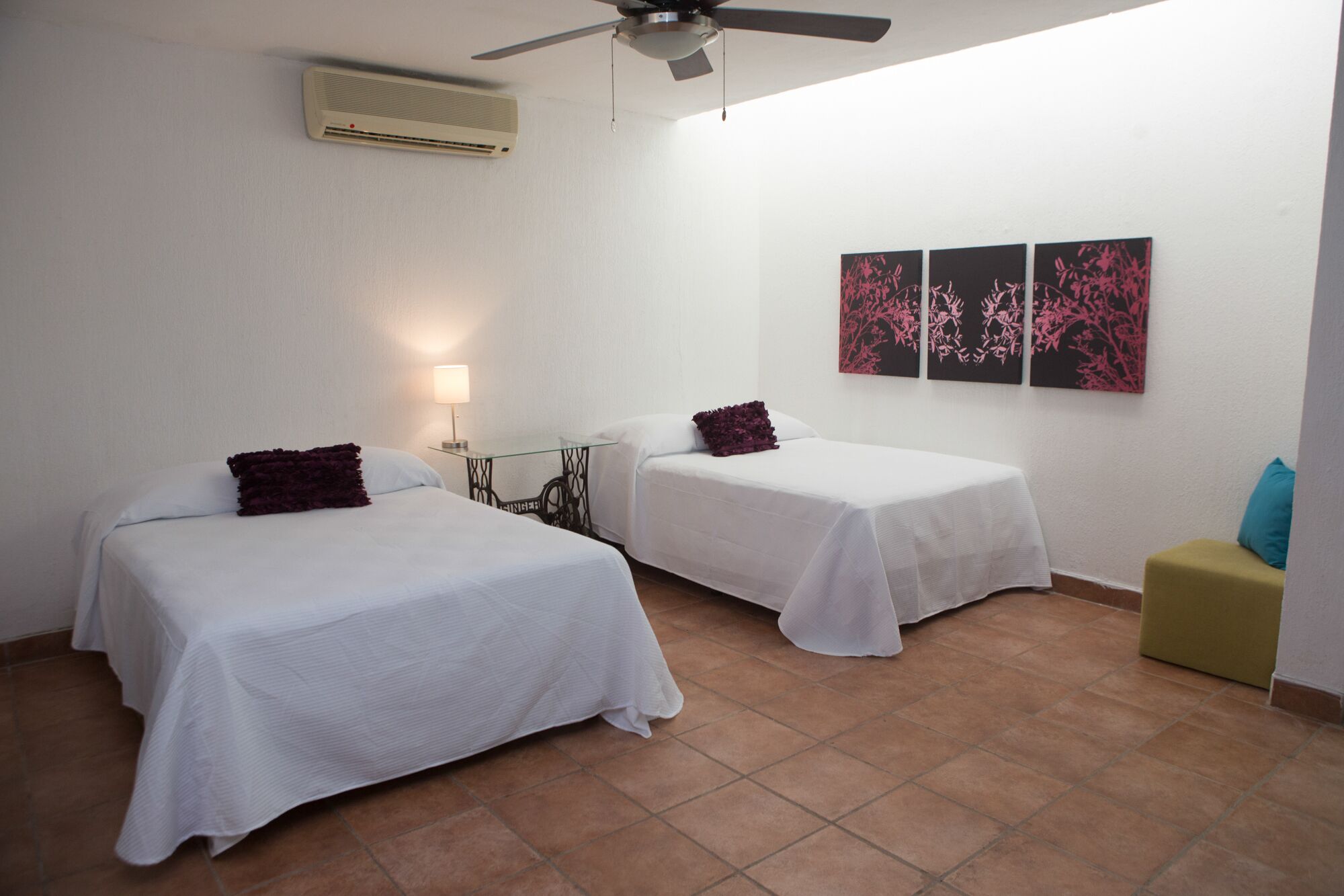 3 bedrooms, in-room safe, desk, iron/ironing board