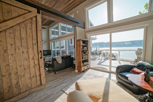 Million Dollar Beachfront Home - 5 makuuhuonetta - 5 kylpyhuonetta - vuodepaikkoja 12