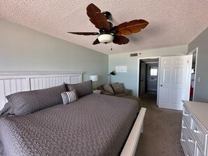 3 chambres, fer et planche à repasser, lit parapluie, Wi-Fi gratuit