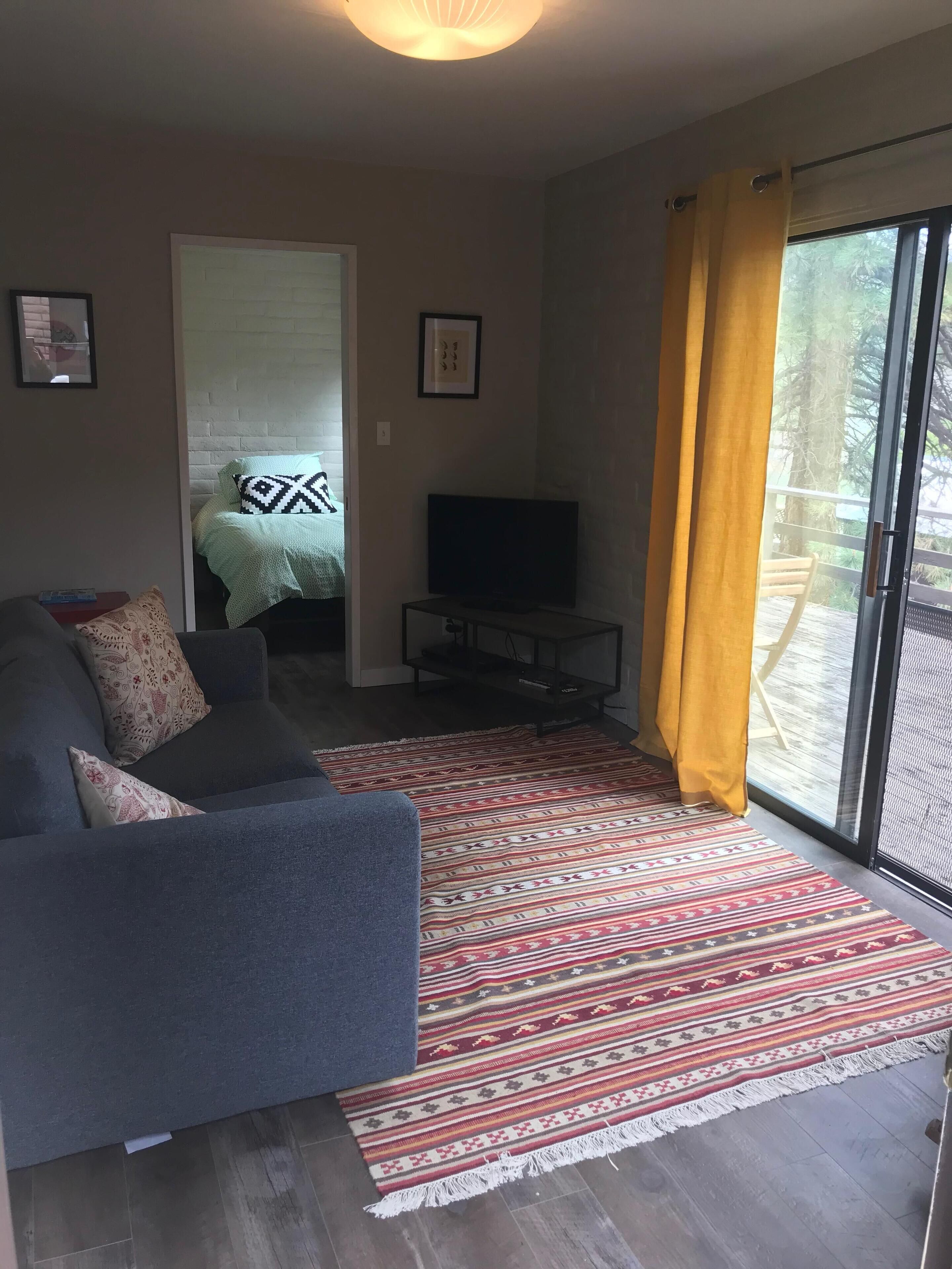 Hirschdale Hideaway on the Truckee River - Fly Fishing, Skiing, Hiking, Biking