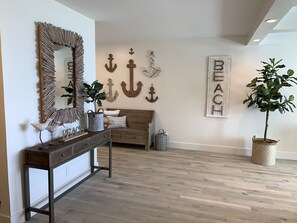 Interior - DIRECT Ocean View & Pool View FULLY Remodeled Condo! (Hollywood)