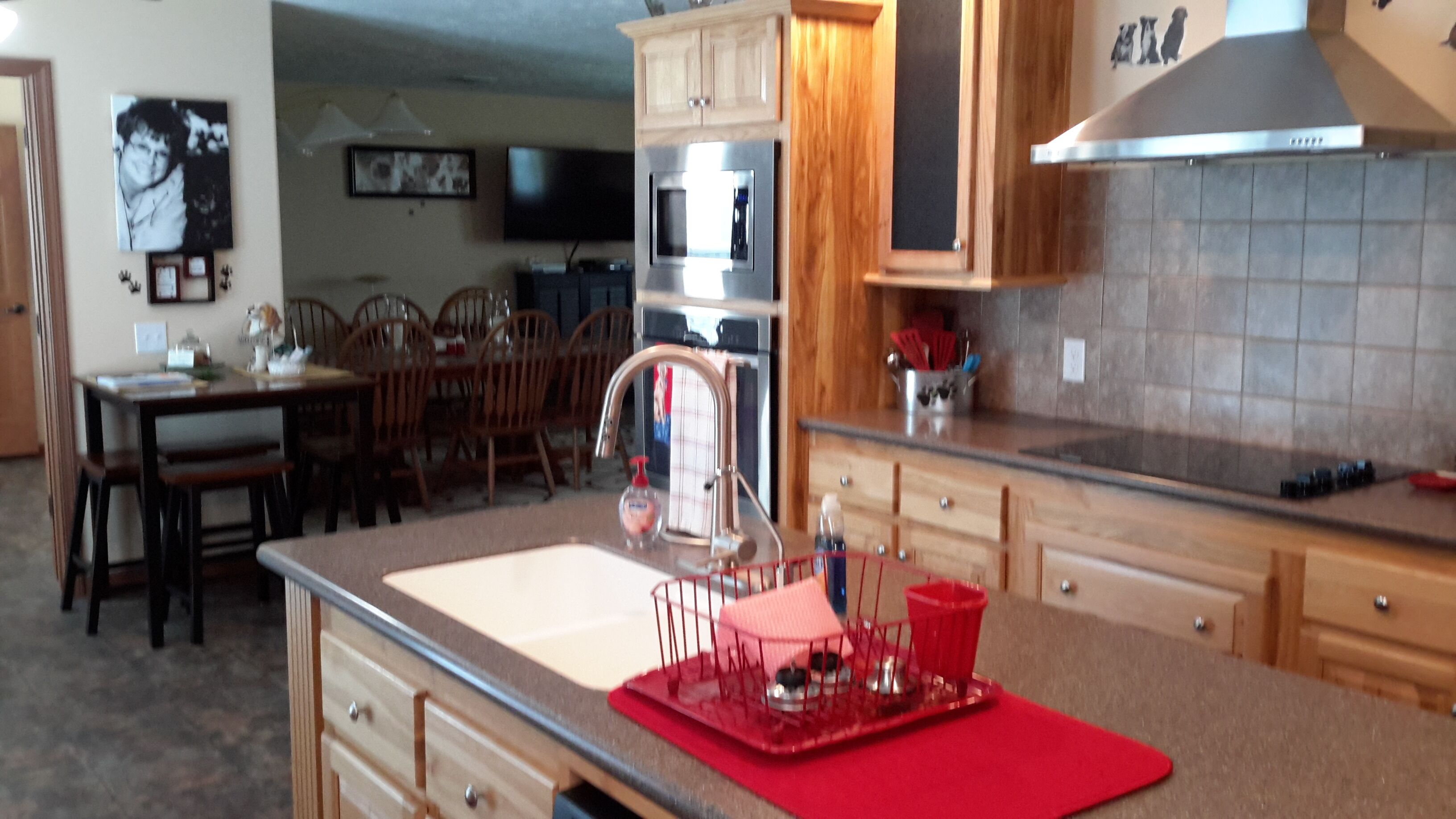 LESS THAN 8 MILES TO PURINA EVENT CENTER, PET FRIENDLY WITH FENCED AREAS