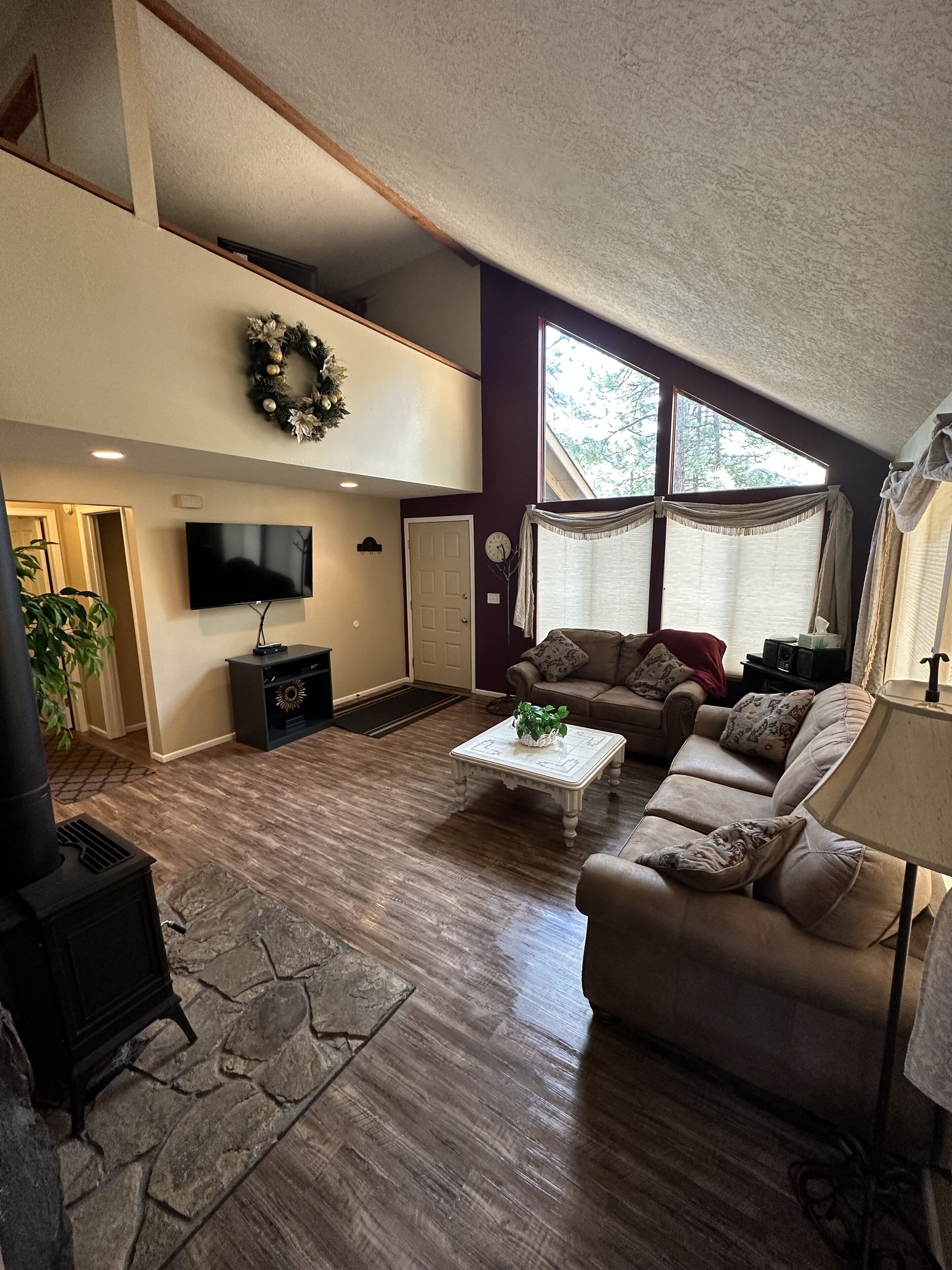 SHARC passes, Wi-Fi, BBQ, Hot tub, Tons of kids activities 