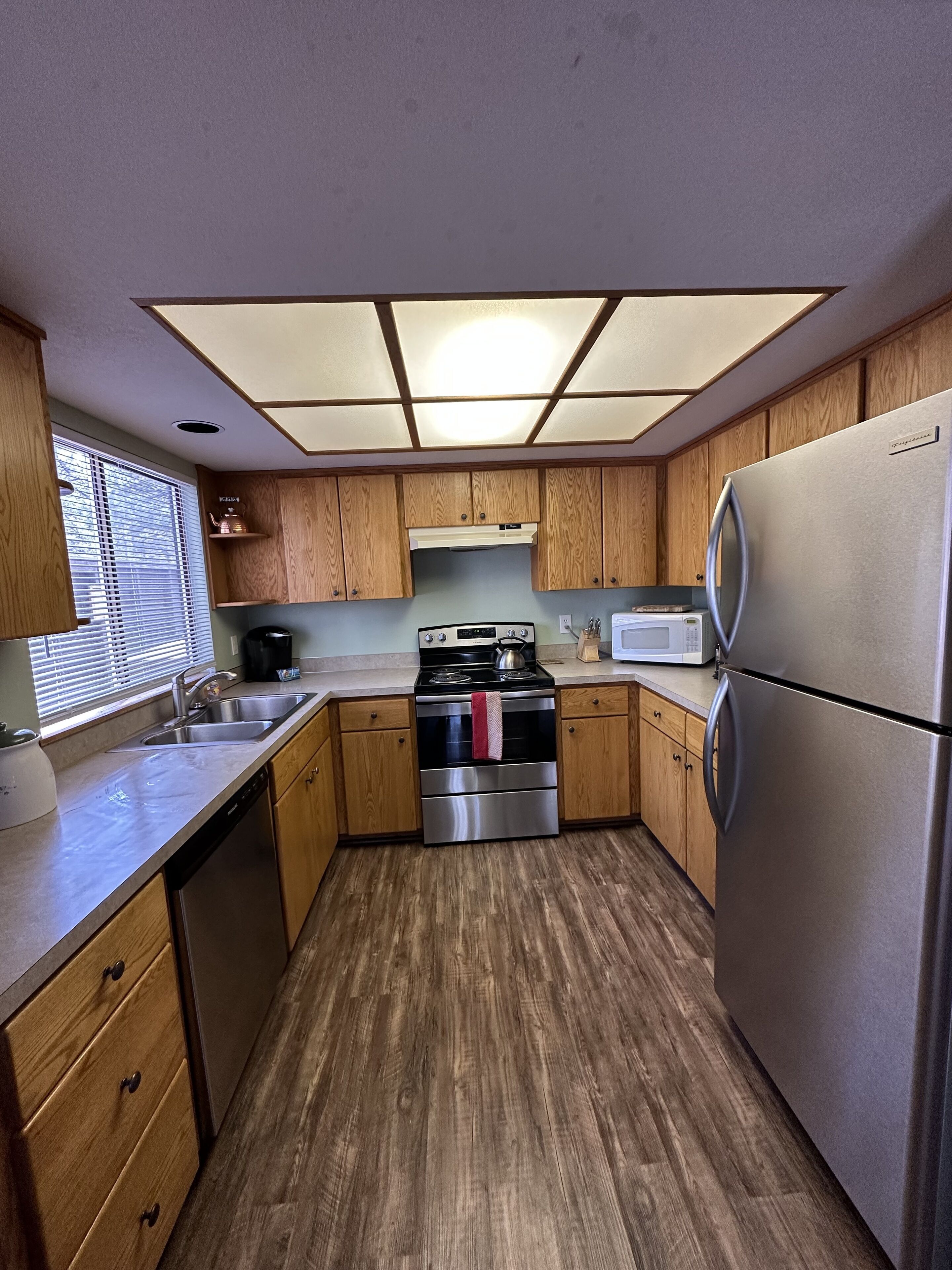 SHARC passes, Wi-Fi, BBQ, Hot tub, Tons of kids activities 