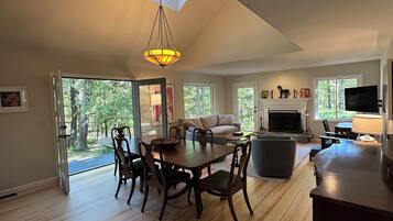 Smart TV, fireplace, foosball, table tennis