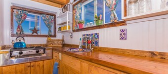 Tiny House in the Mojave Desert near Las Vegas /The Hummingbird