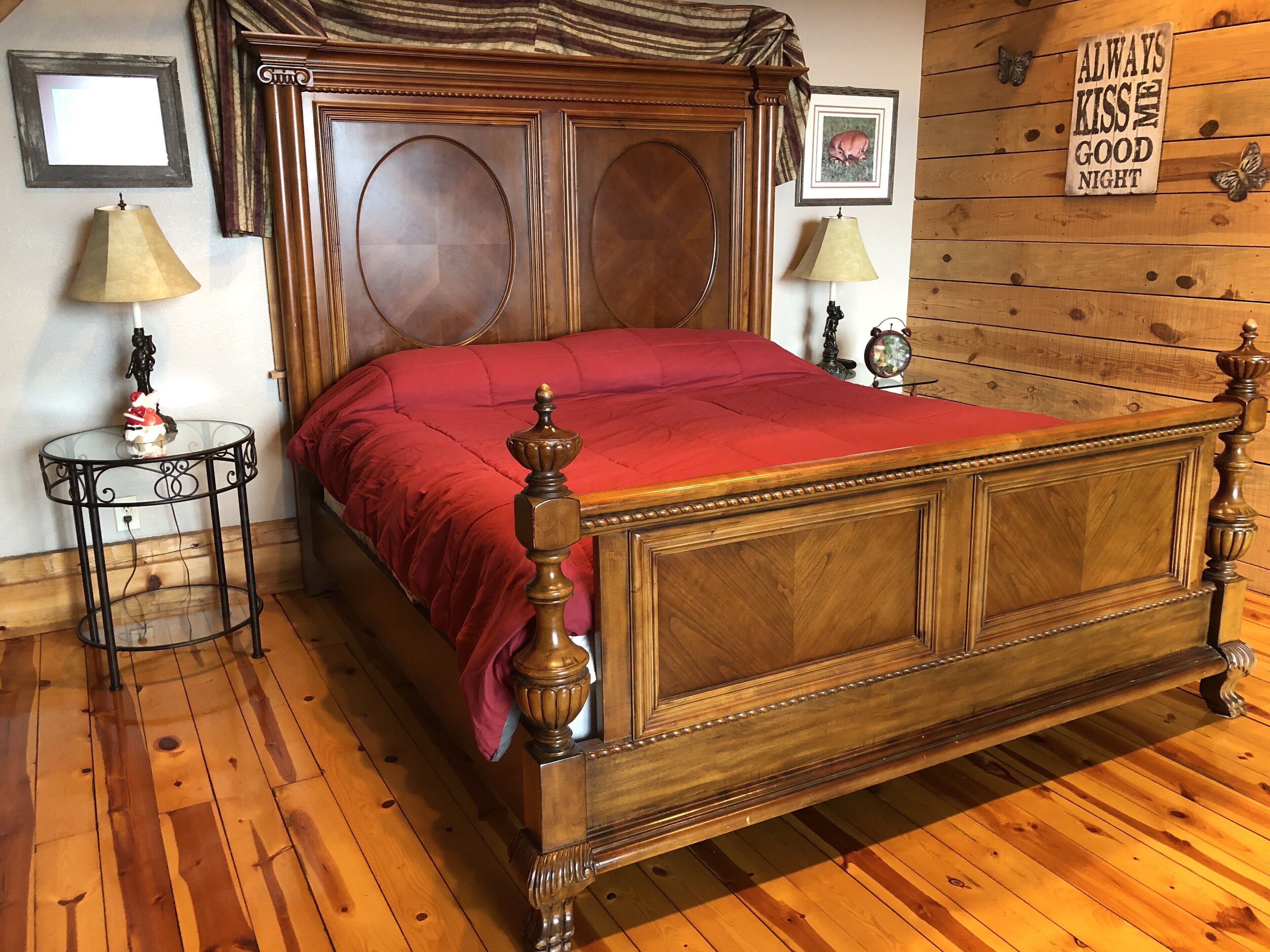 Cabin with beautiful view, on 'Peaceful Side of the Smokies'