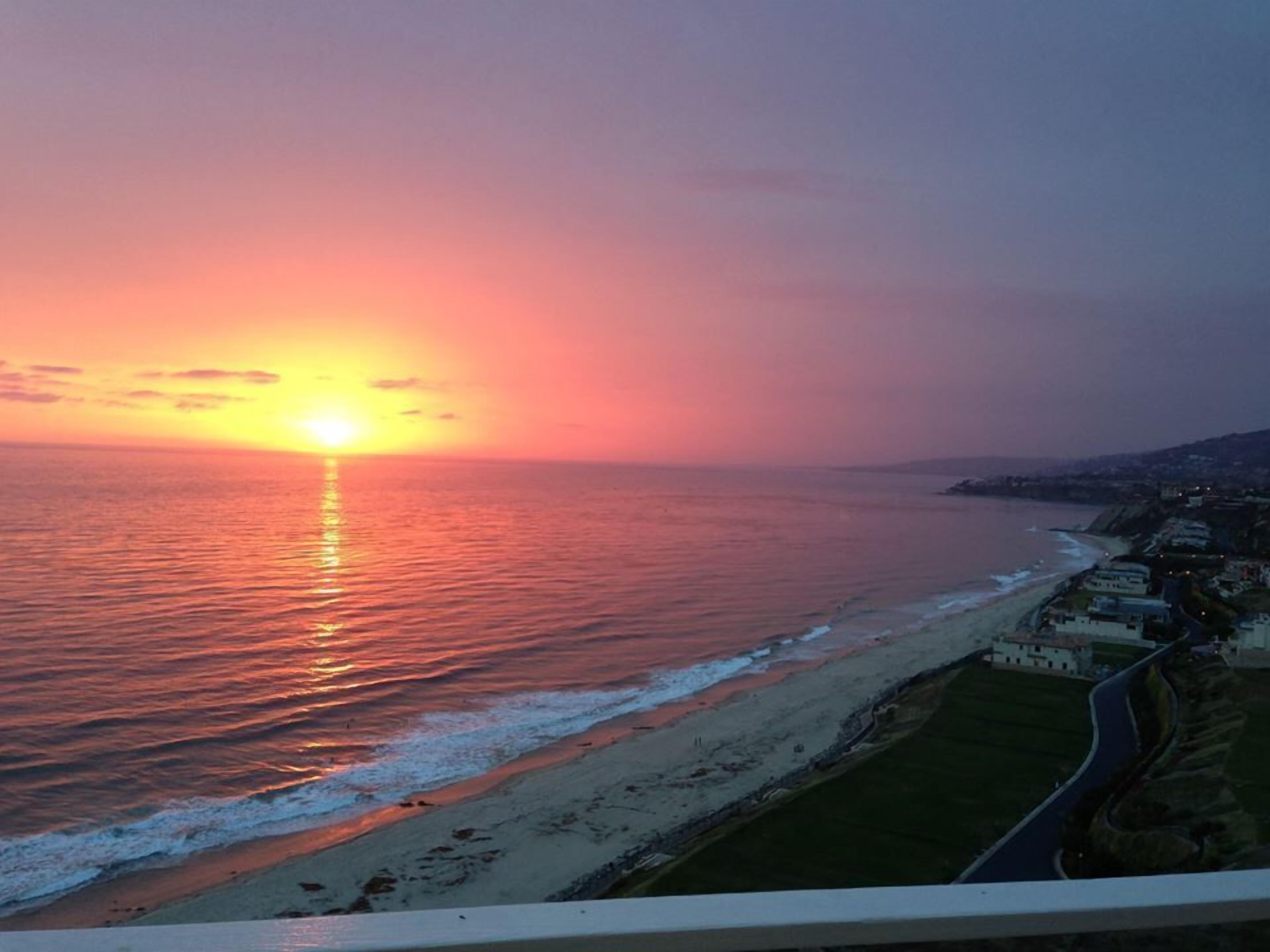 Spectacular Oceanfront  - the Best Views in Dana Point !!!!!