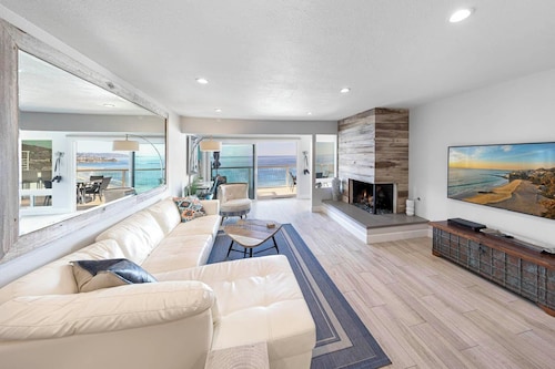 Spectacular Oceanfront  - the Best Views in Dana Point !!!!!