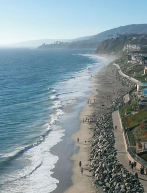 On the beach, sun-loungers, beach towels - Spectacular Oceanfront  - the Best Views in Dana Point !!!!! (Dana Point)