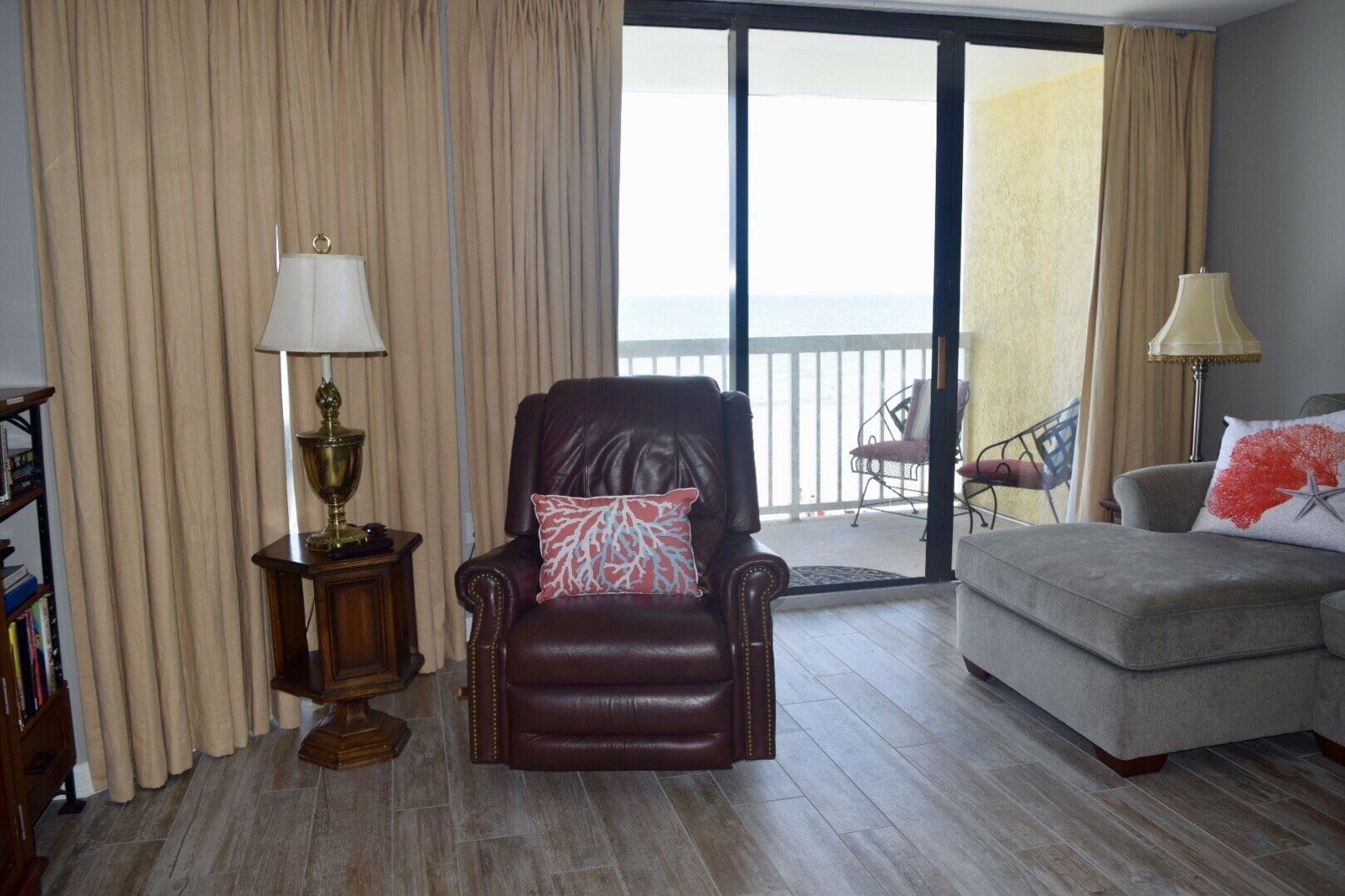 TV, DVD player, books, stereo