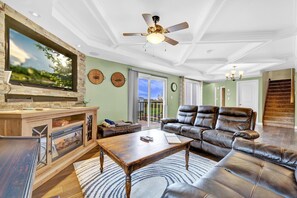 Smart TV, fireplace, table tennis, offices