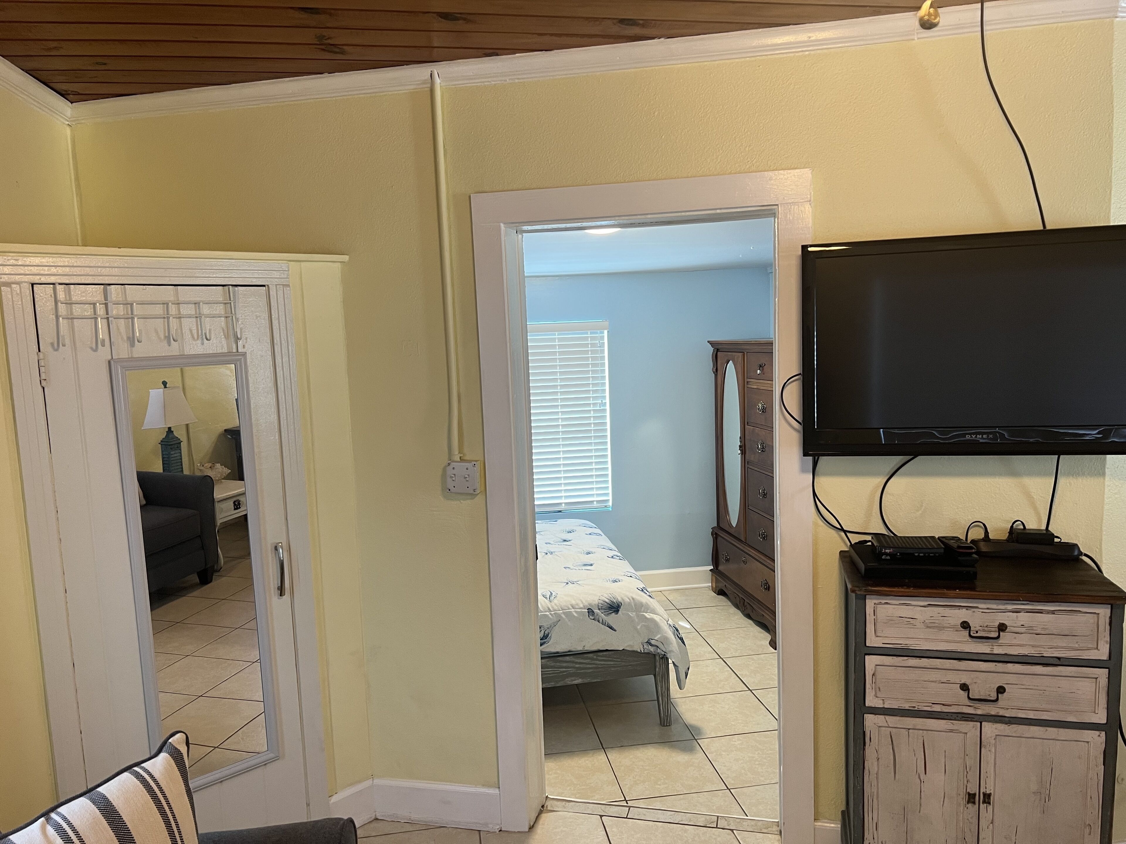 Perfect for Couple's Getaway or Small Family